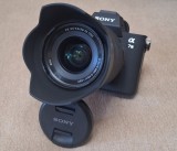 Aparat foto Mirrorless Sony Alpha A7III , 24.2 MP, Full-Frame, E-Mount, 4K HDR, 4D Focus, Wi-Fi, NFC, + Obiectiv 28-70 mm + Card 512 GB Kingston V60