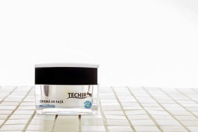 CREMA HIDRATANTA DE FATA/ZI 50GR foto