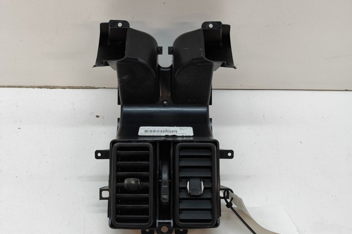 Gura de ventilație consola centrală JEEP GRAND CHEROKEE IV WK, WK2 2015 OEM: C01367009BL 24297108