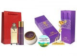 Set cadou pentru Ea, parfum de femei Posses insotit de crema corp, deodorant spray, trandafir auriu din plastic suflat la baza cu aur si insigna Dacty