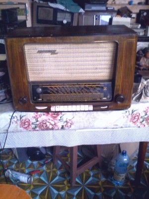 Radio vechi cu lampi Grundig 4010 GW An 1950 Multiband foto