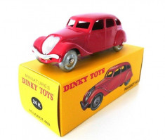 Macheta Peugeot 402 - Dinky Toys foto