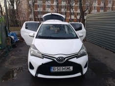 Toyota Yaris 2015 BENZINA + GPL montat in 2022, euro 5. - Cutie manuala 6+1 trepte. foto