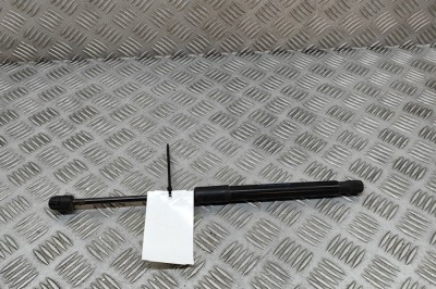 Amortizor capota st&amp;acirc;nga față SKODA SUPERB III 3V3 2018 OEM: 3V0823359A | 27889411 foto