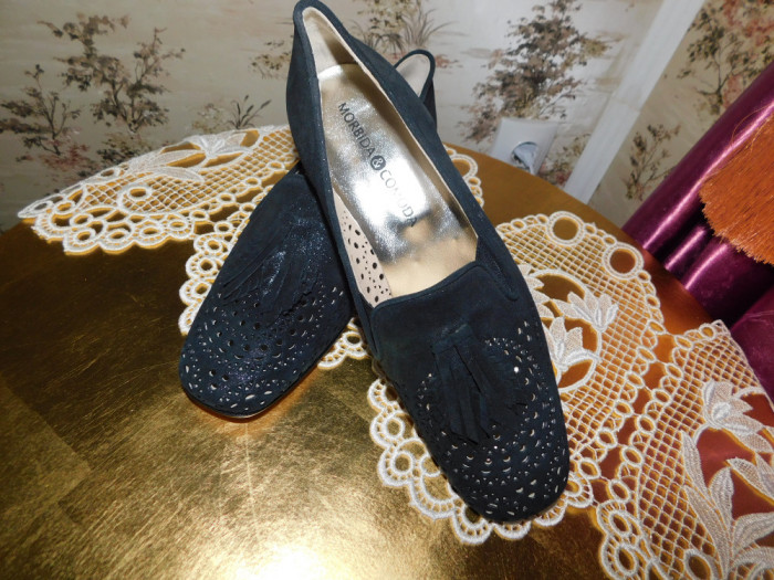Pantofi noi Italia , piele naturala nubuk satinata masura 41