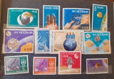 Cosmos lot 12 timbre Mnh foto