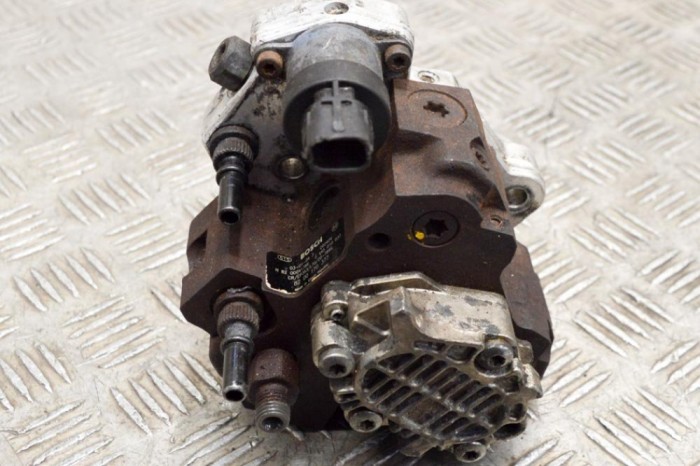 Pompa de combustibil RENAULT LAGUNA II BG0/1_ 2004 OEM: Hatchback | 17216112