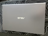 Laptop Asus Vivobook