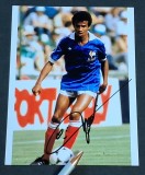 Foto fotbal - jucatorul Jean Amadou TIGANA (Franta) - semnatura originala (F. Rara!)