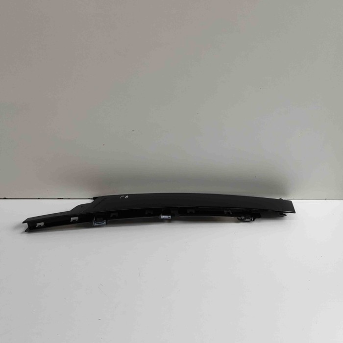 Ornament vertical ușă dreapta față VW TAYRON R41 2024 OEM: 57L837902 32379287