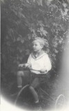 A4168N Copil cu tricicletă, Rom&acirc;nia, fin de si&egrave;cle