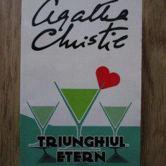 Agatha Christie - Triunghiul etern