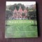 FOLLY DE GRANDEUR - NICKY HASLAM S (TEXT IN LIMBA ENGLEZA)