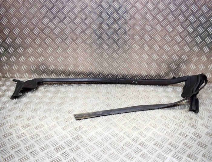 Garnitura ușă st&acirc;nga față TESLA MODEL X 2020 OEM: 1472044-00-A