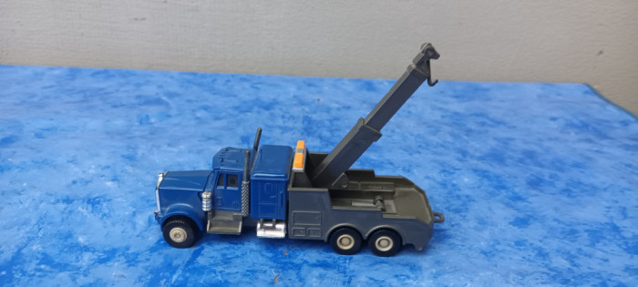 Blue American | macheta tractare camion transportor | 15.5*5*5 cm