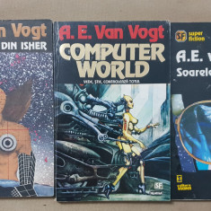 3 titluri A. E. van VOGT: Arsenalele din Isher /Computer World /Soarele subteran