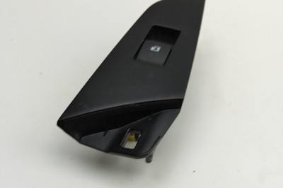 Buton geam ușă st&amp;acirc;nga spate TOYOTA PRIUS _W5_ 2016 OEM: 74271-47120,7427147120 30809249 foto