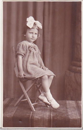 bnk foto - Portret de copil - Foto E Popp Ploiesti 1940