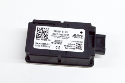 Modul de control presiune anvelope TESLA MODEL 3 2018 OEM: 1118580-00-C,7812D-RXIDP434,A2C15064700 15066152 foto