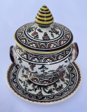 VAS cu FARFURIOARA din ceramica portugheza BARREIRA CONDEIXA, secol XVII