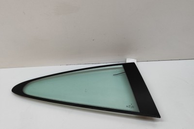 Geam lateral dreapta spate PORSCHE 911 996 1999 OEM: Coupe | 28886299 foto