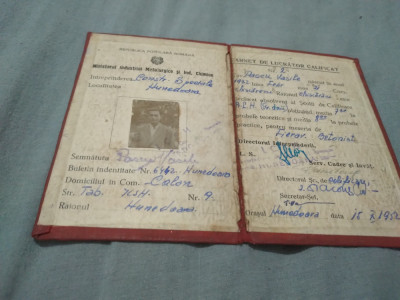 CARNET LUCRATOR CALIFICAT HUNEDOARA 1952 foto