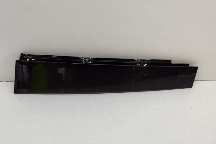 Ornament vertical ușă dreapta spate VOLVO XC90 II 2021 OEM: 31688694 27977550