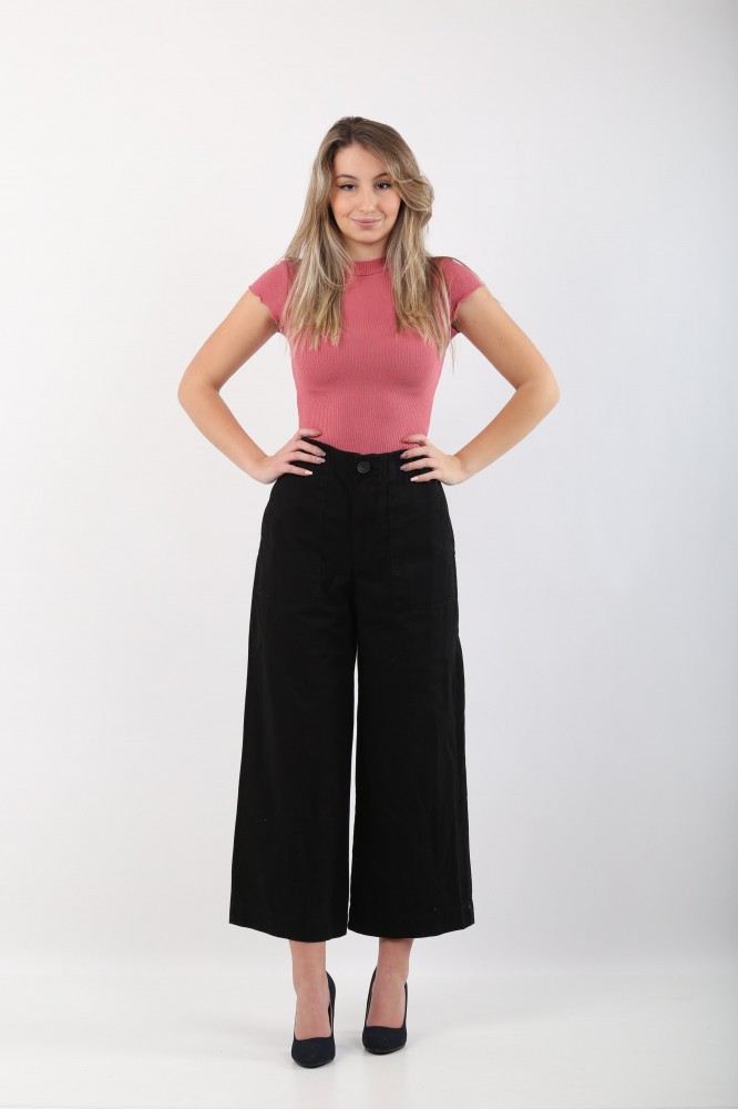 Pantaloni evazati betelie elastica Bershka, Negru, 40 | Okazii.ro