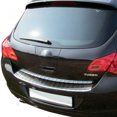 Ornament protectie bara spate/portbagaj Crom Opel Astra J HB 2010-2015 foto