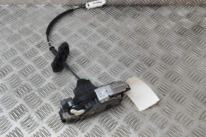 &Icirc;ncuietoare ușă dreapta față FORD KUGA III DFK 2024 OEM: PV4B-A264A26-DB,PV4B-S221A08-AA 30981475