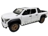 Macheta Toyota Tacoma 1:24 replica metal alba lumini si sunete usi si capota functionale
