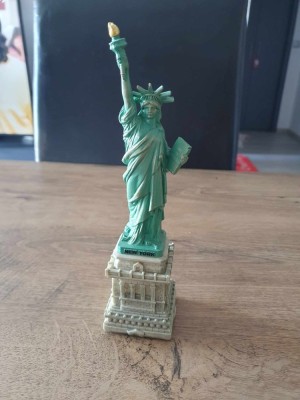 Miniatura Statue of Liberty &amp;ndash; Simbolul New York-ului foto