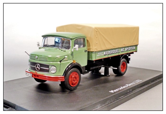 Macheta Mercedes-Benz L 322 1:43 Schuco