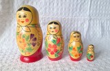 Papusa veche Matrioska, papusa URSS originala, marcata, cu 4 papusele