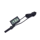 Termometru higrometru LCD -50 ~ +70&deg;C; 10-99%; cu sonda ce poate testa anumite locuri umede incaccesibile