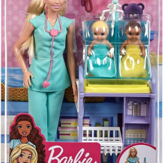 BARBIE CARIERE SET CU PAPUSA DOCTOR PEDIATRU