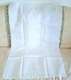 Stergar Vintage din In cu broderie manuala florala Madeira- Italia