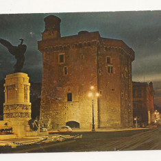 IT2-Carte Postala-ITALIA - Beneveto, Piazza 4 Novembre ,circulata 1976