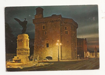 IT2-Carte Postala-ITALIA - Beneveto, Piazza 4 Novembre ,circulata 1976 foto