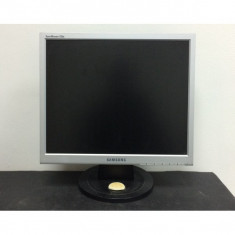 Monitor LCD SAMSUNG 17 -INCH - MODEL MJ17VS foto