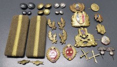 Rom&acirc;nia Lot efecte militare RSR ( epoleți, cuci, nasturi, petite)