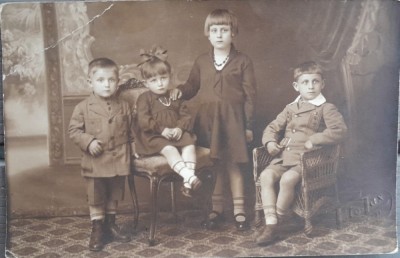 Foto vechi tip CP, FOTO-Lux Bucuresti / moda copii / atmosfera burgheza foto