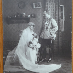 Fotografie mare pe carton gros ; Miri , ofiter in tinuta de gala , Galati , 1926