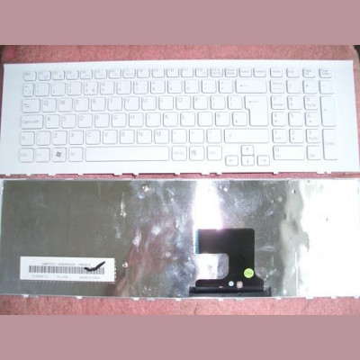 Tastatura laptop noua SONY VPC-EJ SERIES WHITE FRAME WHITE UK foto