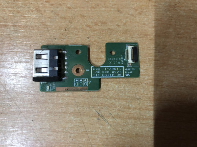 USB 2 Lenovo B590 ---- A180 foto