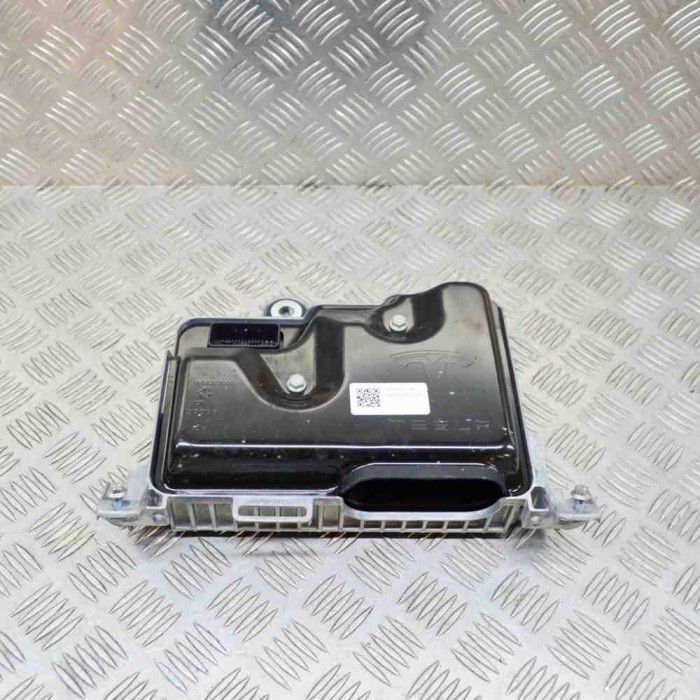 Modul de confort TESLA MODEL Y 2020 OEM: 1497319-00-A,1497317-01-C,1497327-00-B 13581059