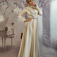 R958-15 Rochie eleganta lunga din material satinat