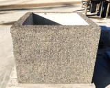 Jardiniera/ghiveci din beton cu piatra naturala 120x120x100 cm