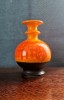 Vaza ceramica HUTSCHENREUTHER anii &#039;60 pop OP Art portocaliu negru Renee Neue design Space Age 16 cm inaltime