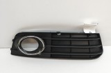 Grila dreapta față AUDI A4 8K2, B8 2009 OEM: 8KD807682 28105808